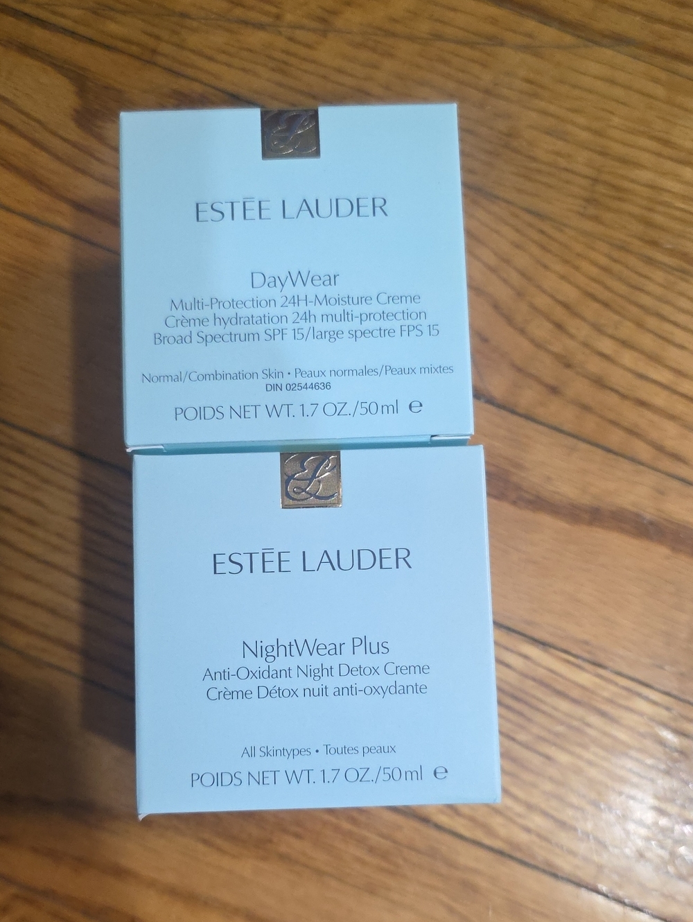 Estée Lauder DayWear & NightWear Plus Skincare Creams in Light Blue Boxes